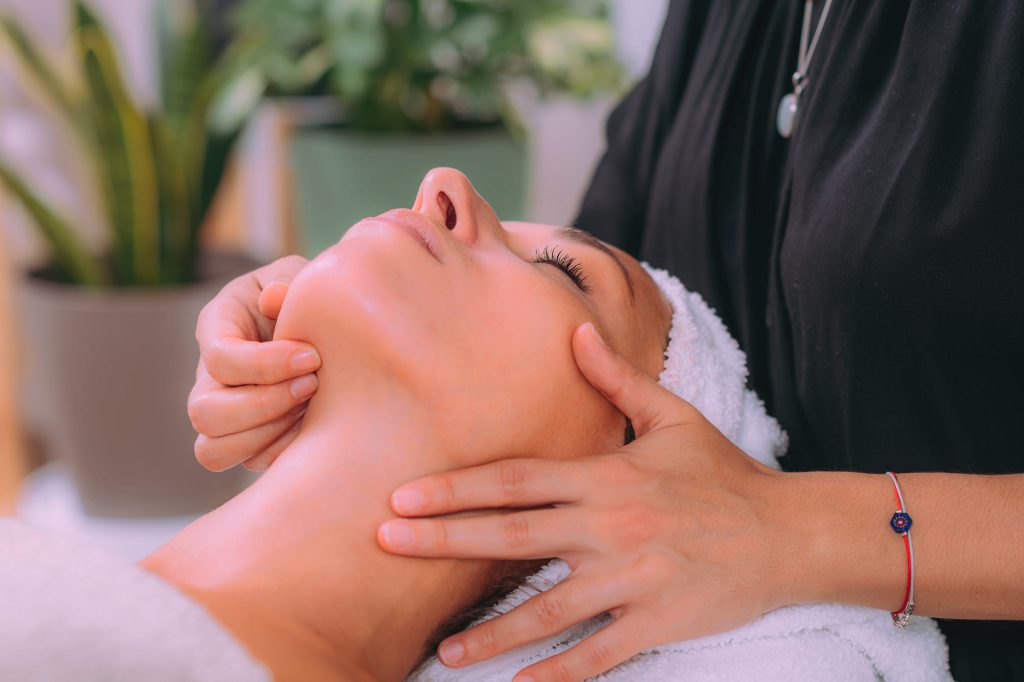 ayurvedic-face-massage-with-ethereal-oils-2023-11-27-05-24-23-utc